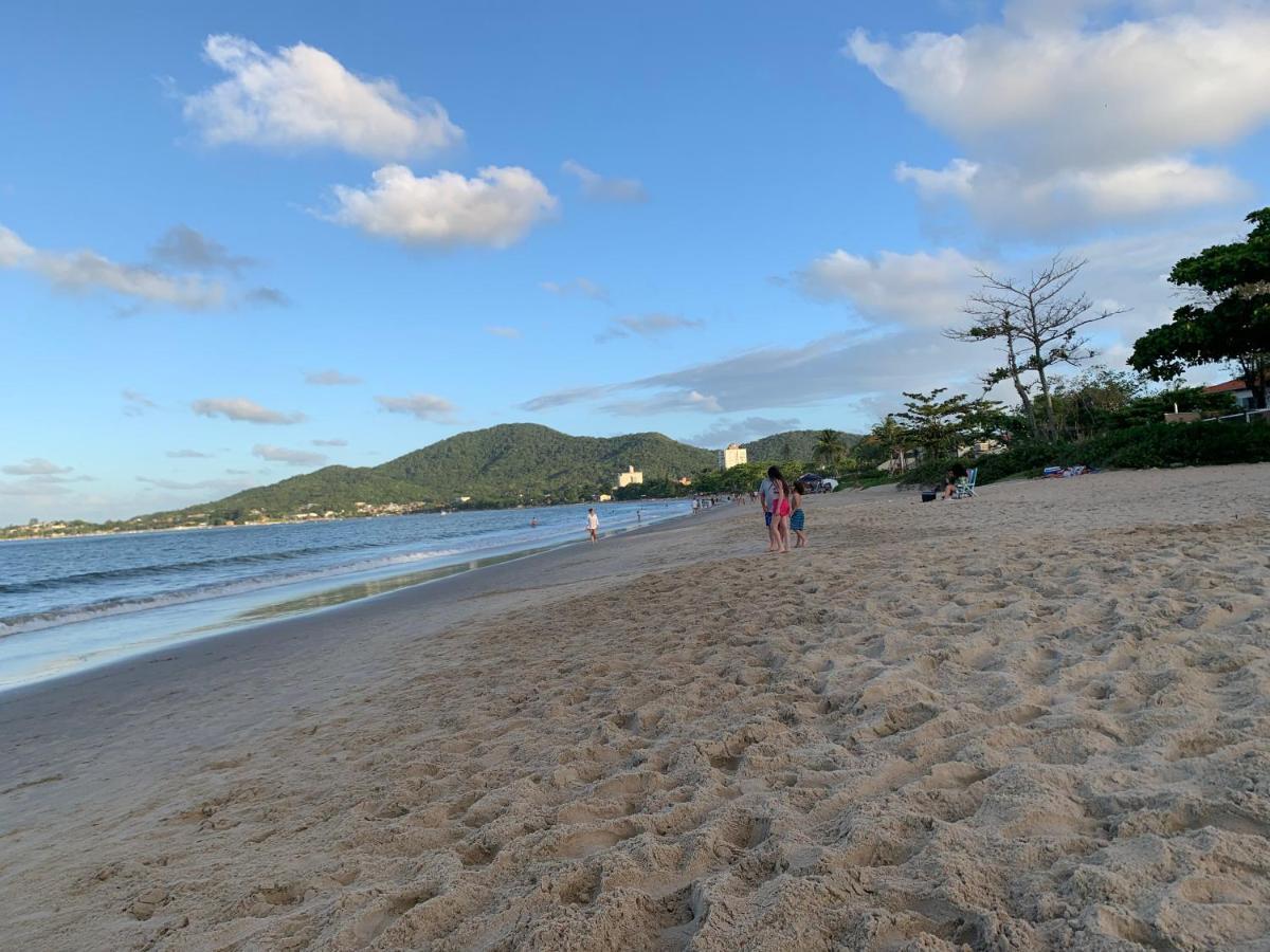Apto E Suites Praia Do Itapocoroi เปงญา ภายนอก รูปภาพ